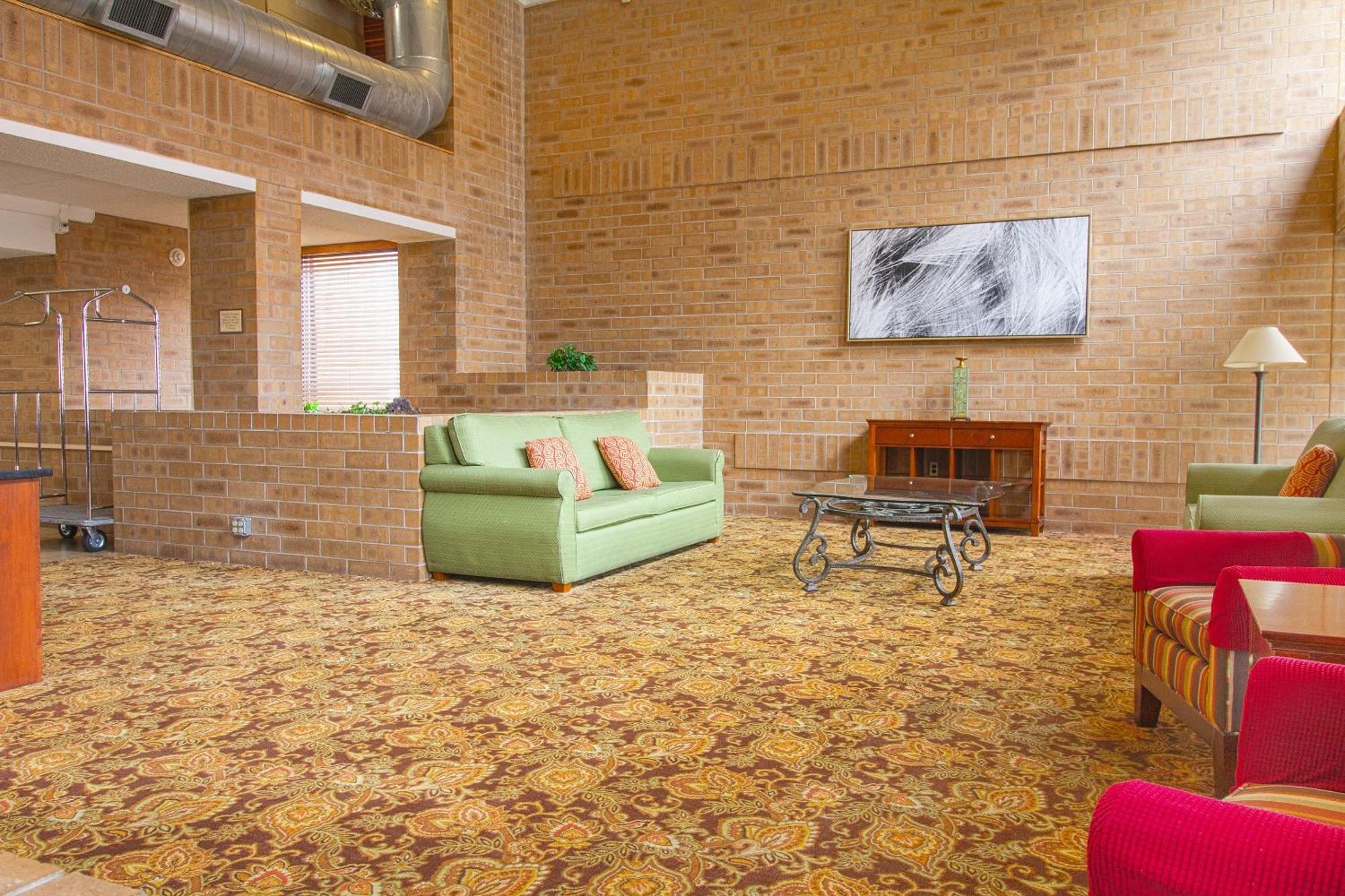 Tulsa Square Hotel Central, I-44 By Oyo Exterior foto