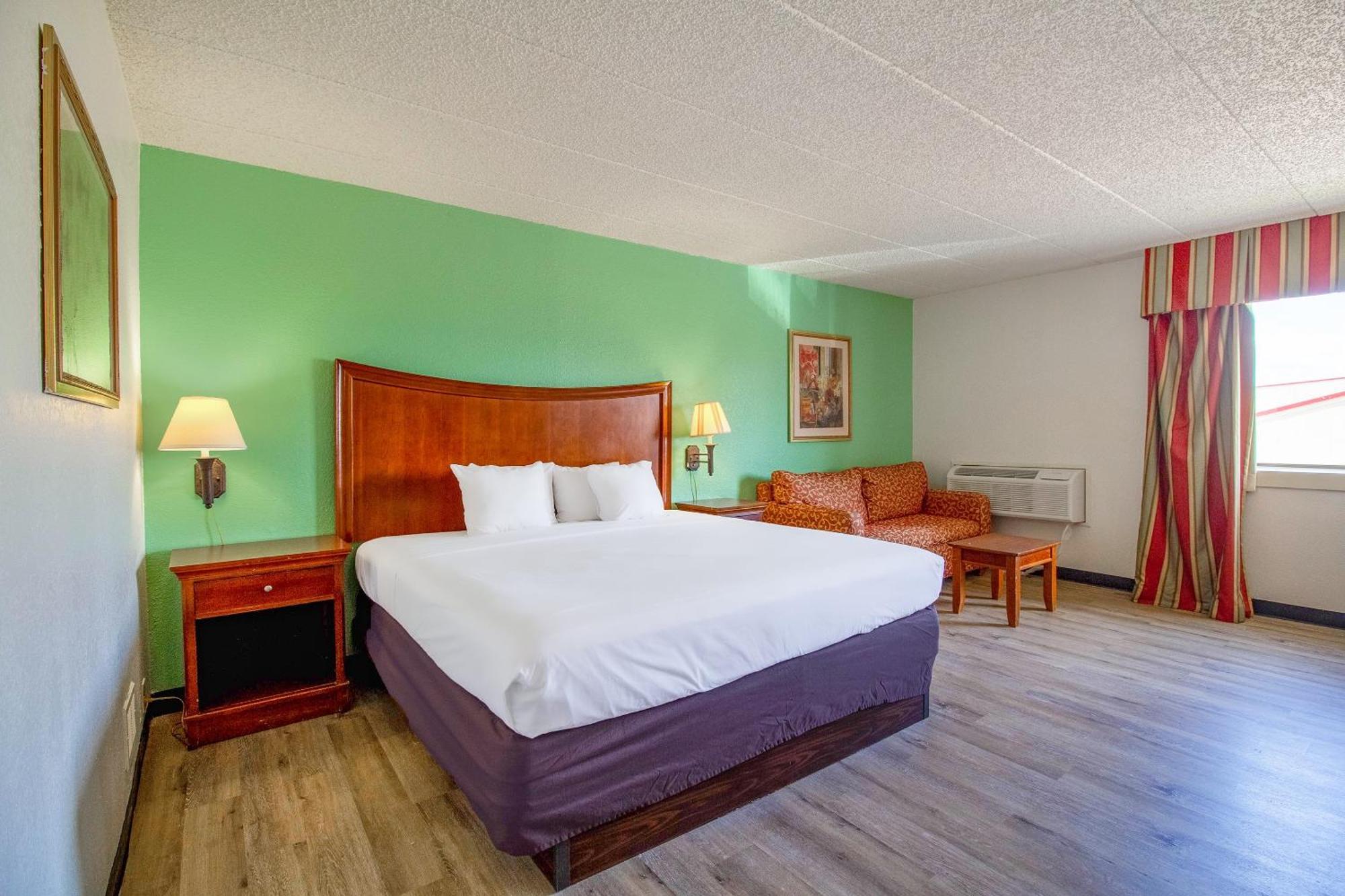 Tulsa Square Hotel Central, I-44 By Oyo Exterior foto